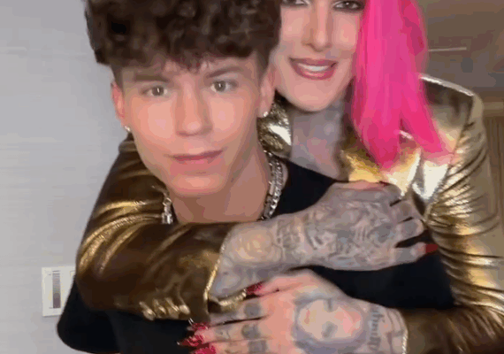 Drake Von with Jeffree Star on his back.