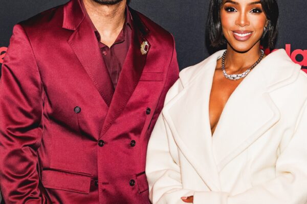 Kelly Rowland And Method Man Bring The Fashion For Relationship Goals Press Tour Courtside In A Fringed TTSWTRS Jacket Black And White Rowen Rose Stella McCartney And More