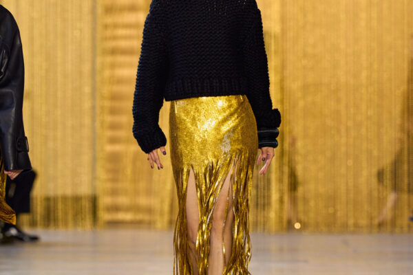 Akris 01 ROS Front FW26 3x4 007