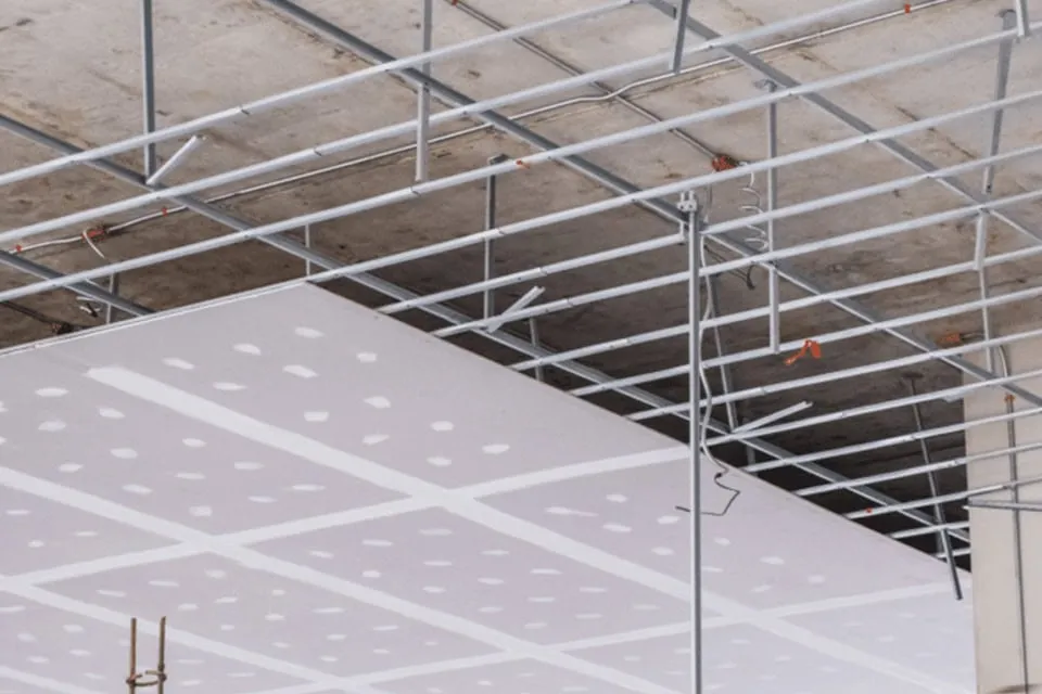 Suspended ceiling installation