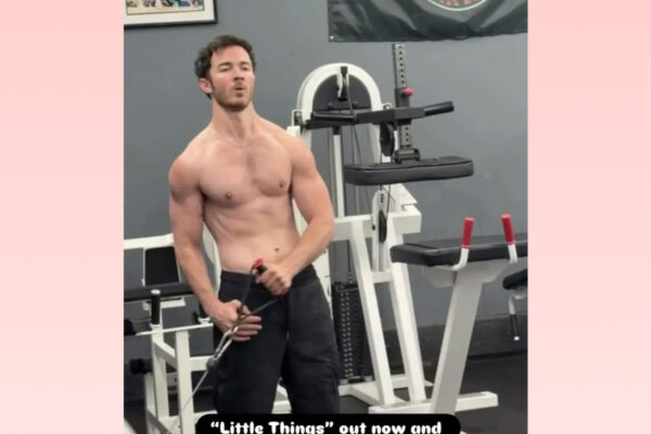 Kevin Jonas Shows Off RIPPED Body Transformation In New Gym Video! OMG!